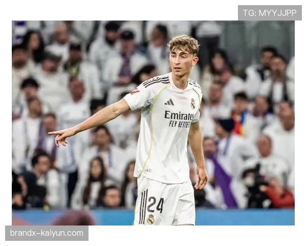 赫伊森右小腿肌肉受伤缺阵5-7天，皇马中卫将尝试在对阵本菲卡时复出